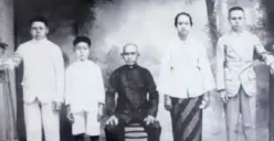 Foto Keluarga Ong Bung Keng. (Sumber: Tahu Sejarah Tahu Sumedang)