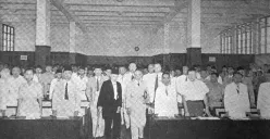 Sidang Pertama Parlemen Pasundan. 