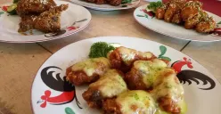 Meat Me Sio, hasil dari perjalanan kreatif dan adaptif pengusaha muda mengubah kecintaan masyarakat terhadap chicken wings menjadi peluang bisnis yang menjanjikan. (Sumber: Ayobandung.id | Foto: Eneng Reni Nuraisyah Jamil)