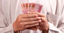 Tanpa punya rupiah di dompet, kehadiran paylater menambah lapisan “keajaiban” baru, kita bisa membeli hari ini dan membayarnya nanti. (Sumber: Pexels/Defrino Maasy)