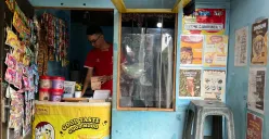 Outlet Canumer di rumah Toni Anggara. (Foto: Rizma Riyandi)