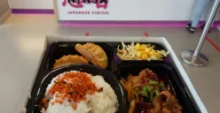 Urban Ninja, salah satu resto yang menggabungkan kecepatan layanan fast food dengan cita rasa autentik Jepang yang telah diadaptasi secara lokal. (Sumber: Ayobandung.id | Foto: Eneng Reni Nuraisyah Jamil)