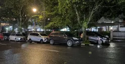 Parkir liar di Jalan Riau Kota Bandung Rugikan Hak Pengguna Sepeda dan Pejalan Kaki