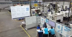 Hangar machining Pudak Group di kawasan industri Gedebage Bandung yang memproduksi komponen pesawat terbang pesanan Airbus dan Boeing (Sumber: dokpri | Foto: Totok Siswantara)