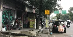 Tingginya angka pengangguran memaksa warga Bandung beralih menjadi pekerja serabutan. (Sabtu, 06 Desember 2025). (Sumber: Penulis | Foto: Vishia Afiath)