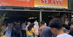 Suasana Antre Batagor dan Baso Cuankie Serayu (Sumber: Dokumentasi Pribadi | Foto: Miya Siti Nurimah)