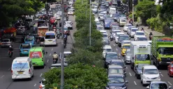 Ilustrasi lonjakan wisatawan. (Sumber: Ayobandung.id)