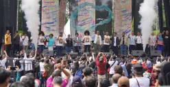 Suasana pembukaan Pasar Seni ITB. (Sumber: fsrd,itb)