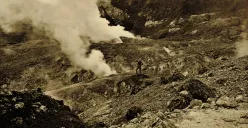Gunung Papandayan tahun 1920-an. (Sumber: KITLV)