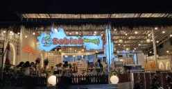 Antrean, Obrolan, dan Semangkuk Pedas di Seblak Mang Ali