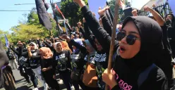 Bukan Hanya Sekadar Tren, Women Support Women Jadi Bentuk Nyata Perempuan Saling Jaga di Ruang Publik