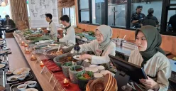 Di balik geliat kafe modern dan restoran fusion yang terus bermunculan, kuliner Sunda tetap berdiri kokoh sebagai pilihan utama masyarakat. (Sumber: Sangu Haneut)