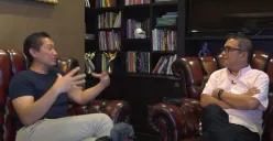 Mardigu Wowiek dan Helmy Yahya. (Sumber: Youtube/Helmy Yahya Bicara)