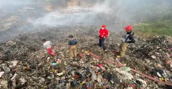 TPA Sarimukti, Bandung Barat, setelah kebakaran pada 2023 lalu. (Sumber: Ayobandung | Foto: Restu Nugraha)