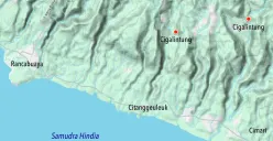 Lembur Cigalintung, kawasan yang berbukit dan berlembah dalam dengan sungai yang berkelok-kelok. (Sumber: Citra satelit: Google maps)