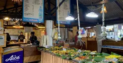 Bikin Nagih! Warung Nasi Khas Sunda Bernuansa Persawahan Hijau di Bojongsoang