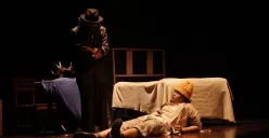  Teater sebagai Media Suara Rakyat: Kisah dari Panggung Mahasiswa Seni