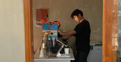 Kedai Kopi Premium Berharga Mahasiswa yang Lahir dari Mimpi Tiga Sahabat