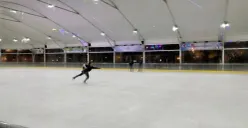 Tak Perlu ke Luar Negeri untuk Menari di Es, Datang Saja ke Bandung