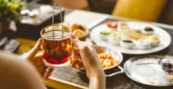 Teh Setelah Makan, Tradisi Sunda yang Diam-diam Menggerus Zat Besi