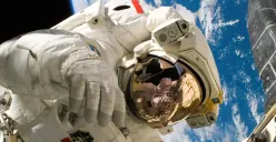 Setiap imajinasi muncul dari sebuah inspirasi yang dapat menembus khayalan “imajinasi jauh lebih penting dari Agama” menurut Albert Einstein. (Sumber: Pexels/Pixabay)