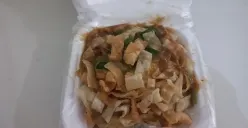 Sensasi Mie Tebal dan Pangsit Gurih di Kantin Kampus UIN Bandung