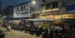 Toko Emas ABC di Pasirkoja. (Sumber: Google Earth)