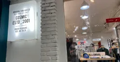 Bangunan bergaya modern ini menjadi identitas kuat gerai fashion lokal di Jalan Trunojoyo No. 30, Kota Bandung, pada Sabtu (29/10/2025). (Sumber: Bunga Citra Kemalasari)