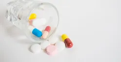 Amoxillin menjadi salah satu jenis antibiotik yang penggunannya sering mengundang miss persepsi di masyarakat. (Sumber: Freepik)