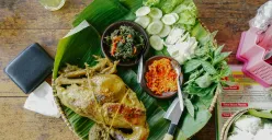 Kalau kita bicara makanan Sunda, hampir pasti yang pertama kali muncul di kepala adalah lalapan. (Sumber: Unsplash/Keriliwi)