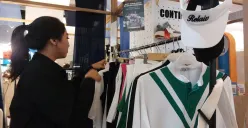Berawal dari ide menciptakan pakaian olahraga nyaman, multifungsi, dan terjangkau, Relaiv menjelma menjadi salah satu merek yang diperhitungkan di komunitas golf dan padel. (Sumber: Ayobandung.id | Foto: Eneng Reni Nuraisyah Jamil)