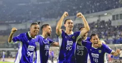 Persib Bandung saat bermain di ACL 2. (Sumber: Ayobandung.id | Foto: Irfan Al-Faritsi)
