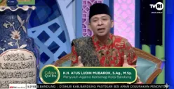 Dakwah di program TVRI Bandung "Cahaya Qolbu" (Foto: Tim TVRI Bandung)