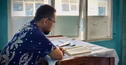 Sosok Sholihin yang giat membina tahfiz siswa/i MTs Kifayatul Achyar (Foto: Nabella Putri Sanrissa)