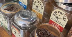 Biji Kopi di Kedai Kopi Banjaran (Foto: Rizma Riyandi)