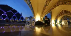 Suasana malam di Masjid Raya Al Jabbar. (Sumber: Ayobandung.com | Foto: Irfan Al-Faritsi)