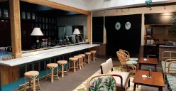 Dalam era digital yang serba visual, pengunjung kafe tak lagi hanya mencari rasa, tapi juga suasana yang bisa mereka abadikan dan bagikan. (Sumber: Ayobandung.id | Foto: Eneng Reni Nuraisyah Jamil)