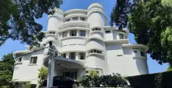 Villa Isola di Universitas Pendidikan Indonesia, Kota Bandung. (Sumber: Pemkot Bandung)