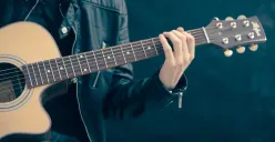 Ilustrasi foto penikmat musik. (Foto: Pixabay)