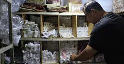 Plastik Makin Mahal, Saatnya Warga Bandung Putus Hubungan dengan Kantong Sekali Pakai