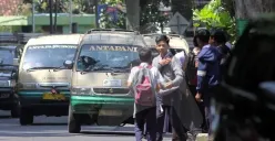 Belajar Membaca Jalanan Bandung dari Dalam Angkot