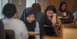 Ilustrasi perubahan perilaku generasi milenial dan Z. (Sumber: Ayobandung.id | Foto: Kavin Faza)