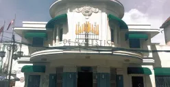 Gedung de Majestic, salah satu bioskop tertua di Kota Bandung. (Sumber: Ayobandung.com)