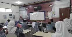 Ruang kelas sekolah di Indonesia. (Foto: Ayu)