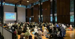 Kajian Inspirasi Ramadhan (IRAMA) dengan tema "Generasi Cinta Quran Membangun Masa Depan" di Masjid Salman ITB. (Sumber: ayobandung.id | Foto: Halwa Raudhatul)