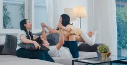 Ilustrasi. Hujan deras, kelembapan tinggi, dan polusi udara yang kerap melintasi kota besar membuat rumah bukan lagi sekadar tempat berlindung, melainkan benteng utama bagi kualitas hidup. (Sumber: Freepik)