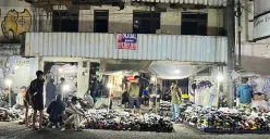 Pasar Lilin kini lebih terang setelah menggunakan cahaya dari lampu. (Sumber: ayobandung.id | Foto: Ilham Maulana)