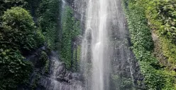 Curug Cibeureum Selabintana yang indah. (Sumber: Dokumentasi Penulis)