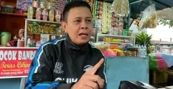 Devian Yusam, pengelola akun media sosial Info_Coblong. (Sumber: ayobandung.id | Foto: Ilham Maulana)