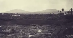 Potret Gunung Burangrang dan Gunung Tangkubanparahu tahun 1921. (Sumber: KITLV)